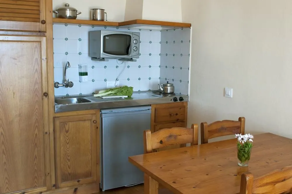 Apartamentos Blancala Cala Blanca  Cala Blanca (Menorca)