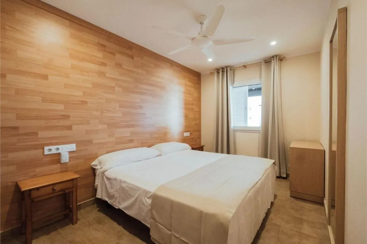 Apartamentos Blancala Cala Blanca  Cala Blanca (Menorca)