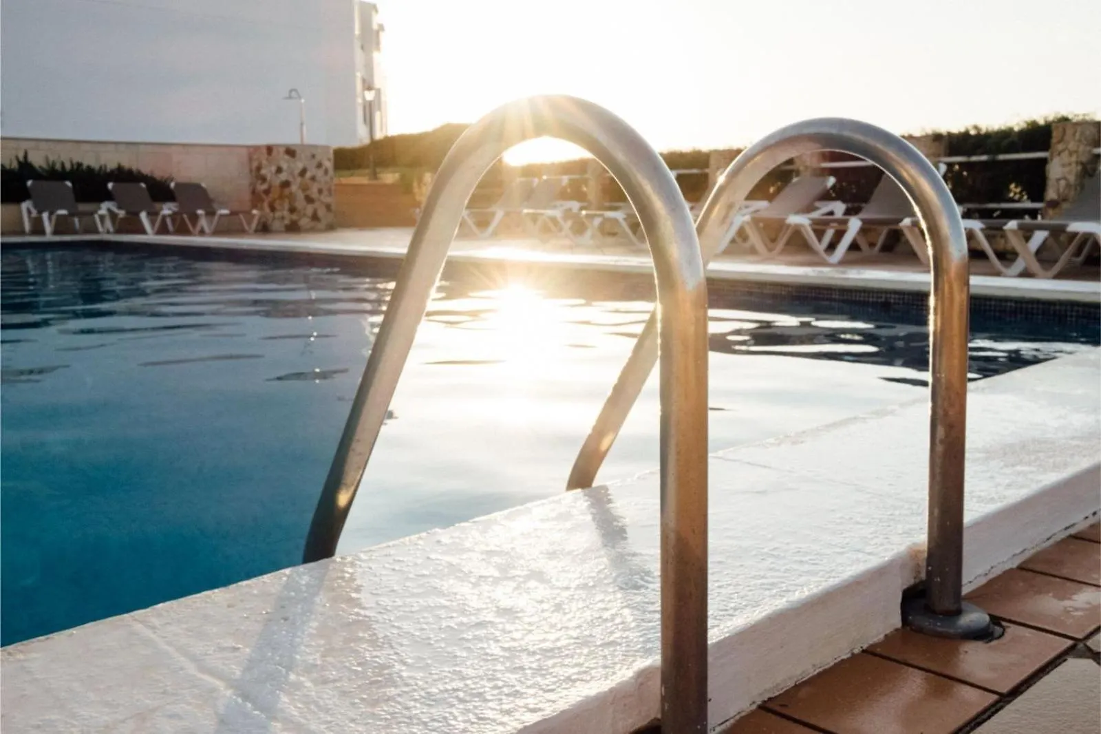 Apartamentos Blancala Cala Blanca  Cala Blanca (Menorca)