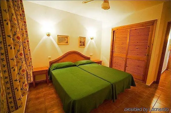 Apartamentos Blancala Cala Blanca  2*, Cala Blanca (Menorca)
