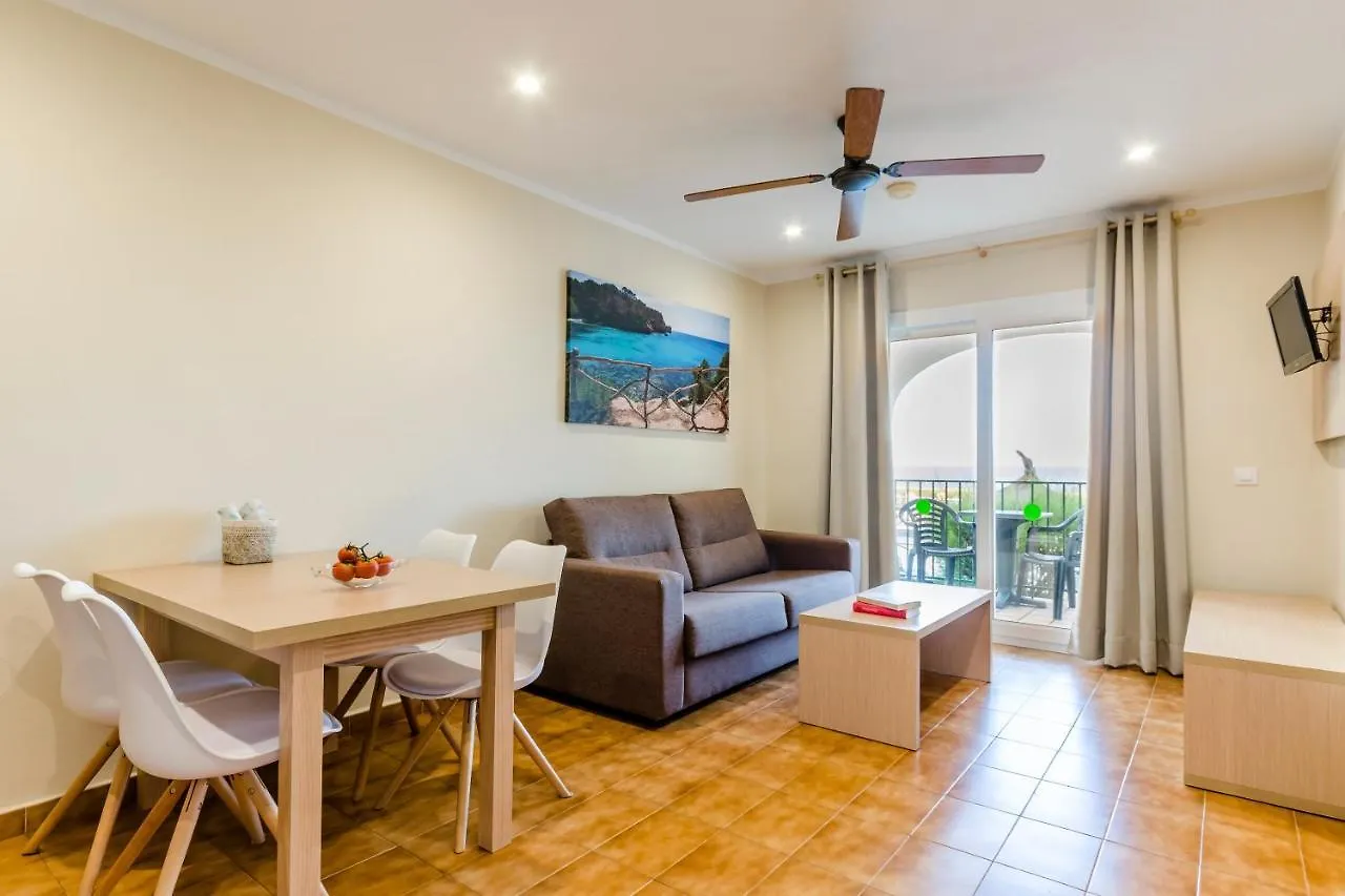 Apartamentos Blancala Cala Blanca  Lejlighedshotel Cala Blanca (Menorca)
